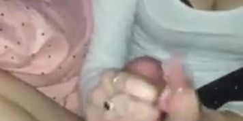 Amateur girl handjob cum