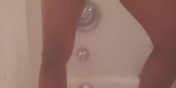 Masterbuting in shower