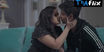Aliya Naaz Sexy Scene  in Mrs Teacher