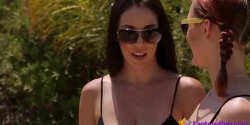 Two Sporty Chicks in Pussy-eating Action