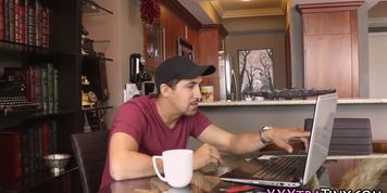 Throating tiny teen rides - video 1