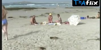 Isild Le Besco Breasts Scene  in Girls Can'T Swim