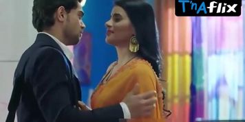 Garima Maurya Bikini Scene  in Atithi In House