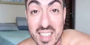 Morena rabuda  gostosa gemendo e gozando