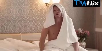Mariya Lisovaya Sexy Scene  in Podarok