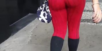 Candid hot blonde girl perfect ass in red leggings