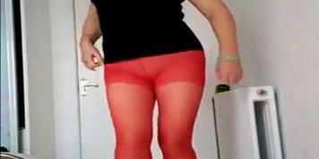 ??? Hot dance 11