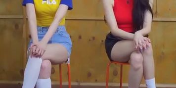 It's Double Trouble Fapping Time As Lovelyz's Jisoo & Mijoo Have Their Sexy Thighs On Full Display