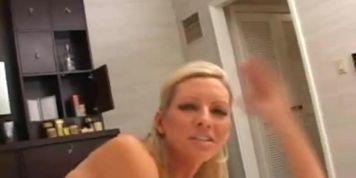 Emma sucking dick (Emma Starr)