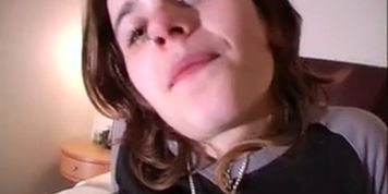 Claudia show to Harry
