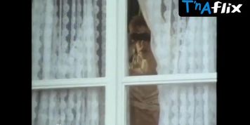Marieke Van Der Pol Sexy Scene  in Serie Rose