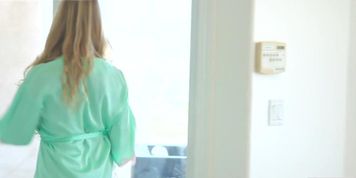 She Locked Herself out NAKED! (Kenna James, Veronica Weston)