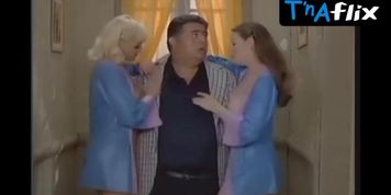 Stella Maris Lanzani Breasts,  Underwear Scene  in Custodio De Senoras