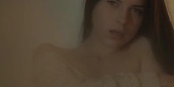 hot teen girl masturbating herself