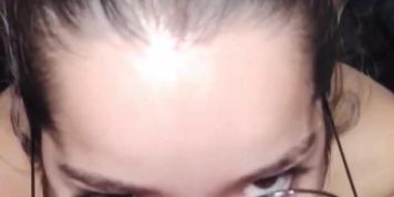 Acabei de sair do banho e a White Moon ja veio de boca no pau pra levar uma gozada - White Wolf OFC (ANGELA WHITE, Leah Gotti, Lisa Ann, Stacy Cruz)