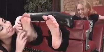 tickle feet