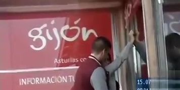 Amateur humped from behind in public voyeur video