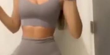 carolina samani (Shakira May)