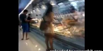 Boso (upskirt) Hot MILF in Pink Panties