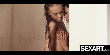 Dripping Wet Brunette Eats Beautiful Blondes Pussy in the Shower (goldengoddessxx, lexi garza, miiiawallace, msnovember, rosaline rosa, tylee texas)