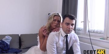 DEBT4k. Sweet thing should return a lot of money right after wedding