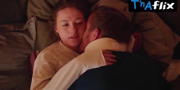 Renate Reinsve Underwear Scene  in De Hensynslose