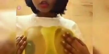 Hormy bae playing with oil (Oasi Das)