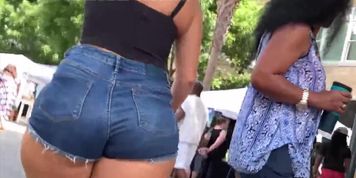 Candid teen super pawg short shorts thick thighs 