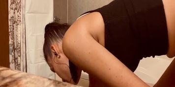 My maid cleans my bathtub on hidden camera 