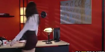 Anna de Ville ass fucked by a big dick in an office