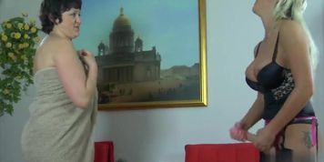 Russian mature Emilia B and young fucking lesbian