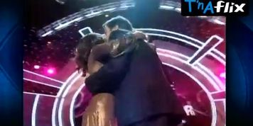 Halle Berry Sexy Scene  in The People'S Choice Awards