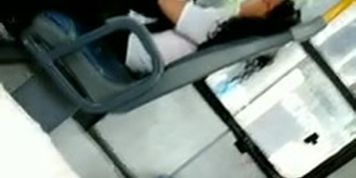 Punheta no onibus