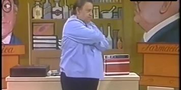 Amalia Yuyito Gonzalez Breasts Scene  in Hiperhumor