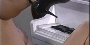Girls With Big Boobies (Int'l 1996, Compilation, Mesha Lynn, Kelly Jean) - Kelley Jean (Angelique Dos, Jean Kelli, Kelly Santos)