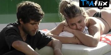 Coti Butt,  Thong Scene  in Gran Hermano Argentina 2022