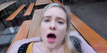 Teen Get&acute;s Fucked Public & Outdoor on Table !!
