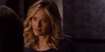 Emma & Izzie first kiss
