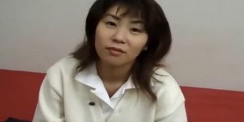 Ann Ogura shows off in nasty solo