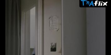 Juliette Binoche Sexy Scene  in Let The Sunshine In