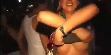 Flashing In Public For Beads