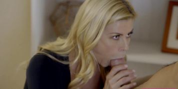 Alexis F Busty Milf Mother Helps Out - Alexis Fawx