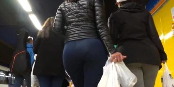 big butt shaking
