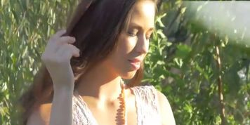Lesbos Aidra Fox And Madi Meadows Play With Their Sweet Pussies