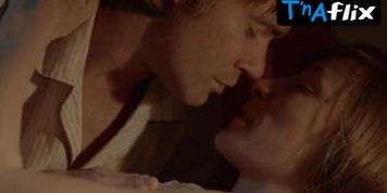 Claudia Karvan Underwear Scene  in Puberty Blues