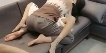 M?t bu?i giao l?u t&igrave;nh d?c c&ugrave;ng v?i 2 em g&aacute;i xinh