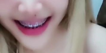 ????