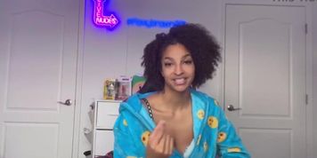 Ebony Foxybrown2025 Tipping The Handyman With Big Boobs & Dirty Talk