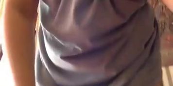 Milf free pussy slapping and fingering on cam
