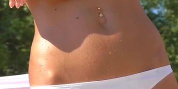 Sexy Swimsuit Cameltoe Beach Voyeur HD Flick SPycam